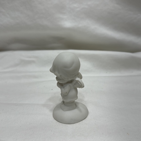 Vintage Mini Angel statue - Picture 4 of 7